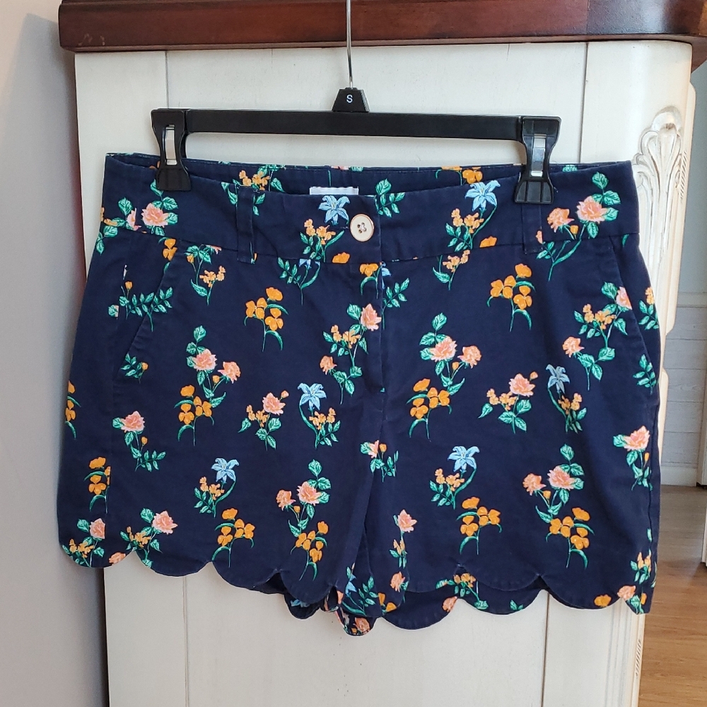 Crown & Ivy Navy Floral Shorts